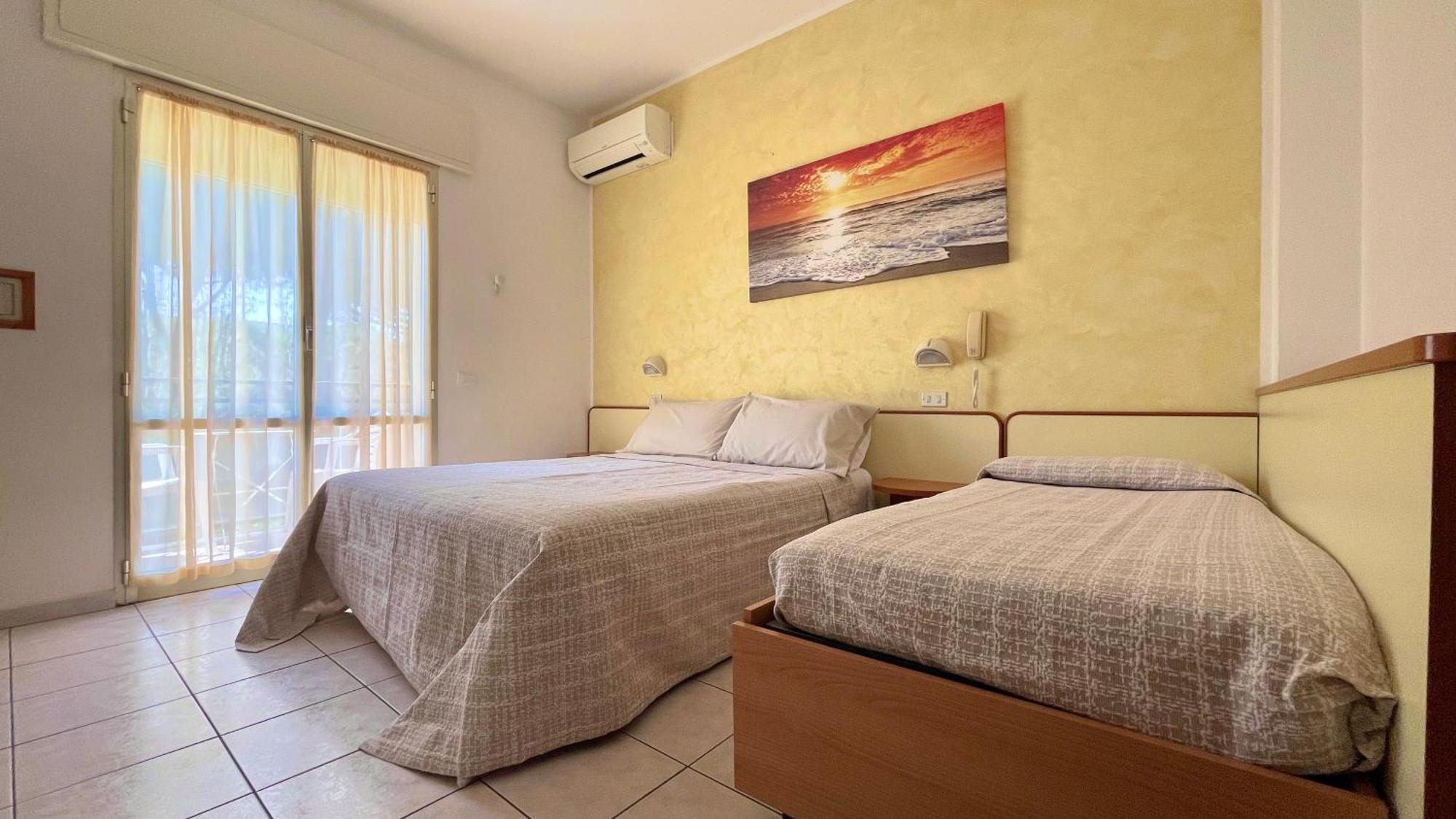 Hotel Zanella Cervia Exterior foto